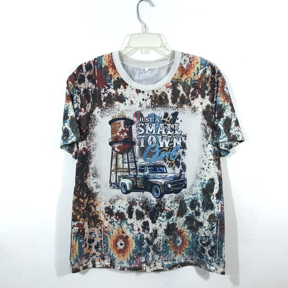 🩷SALE! Just a Small Town Girl Graphic T-Shirt L